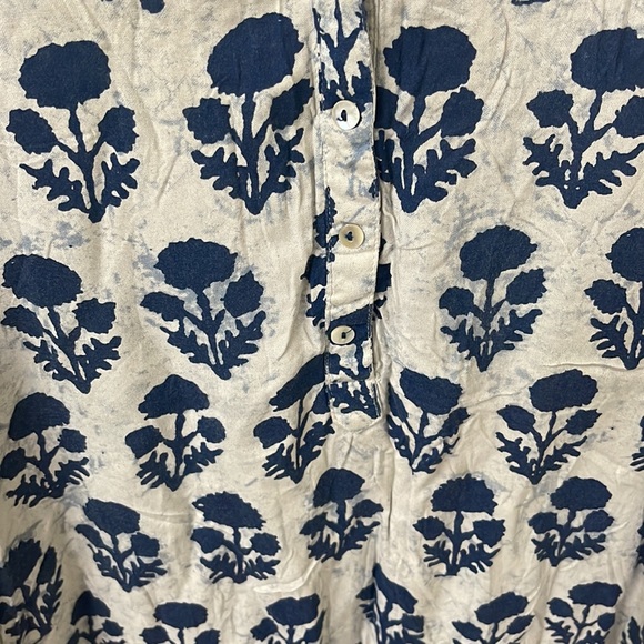 A beautiful indigo full sleeved shirt kurta - Picture 4 of 6